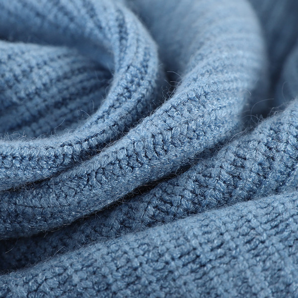 Μοντέρνο γυναικείο πουλόβερ τ με κουμπιά και λαιμόκοψη σε διάφορα χρώματα