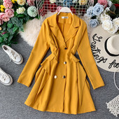 Új modell női kabát szabású modell különböző színekben gombokkal