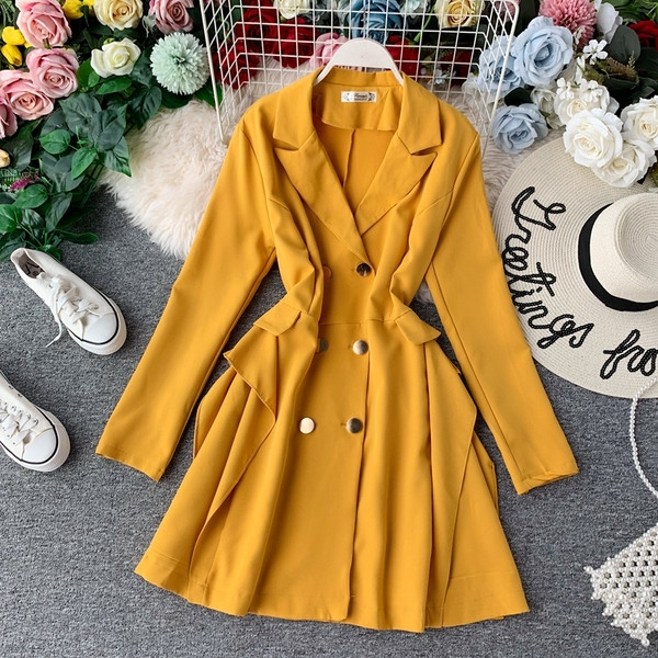 Új modell női kabát szabású modell különböző színekben gombokkal