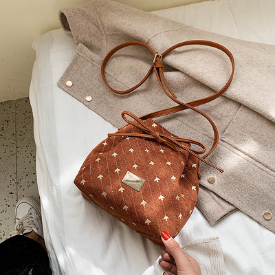 Geanta de dama cu maner lung si cravate in culorile negru, albastru, verde, maro si rosu