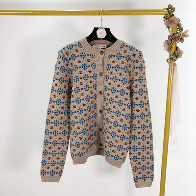 Női alkalmi mellény gombokkal és színes mintával - két színben