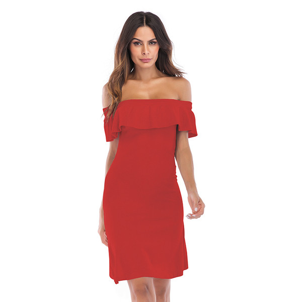 Modern női rövid ruha ejtett ujjakkal, fekete és piros színben