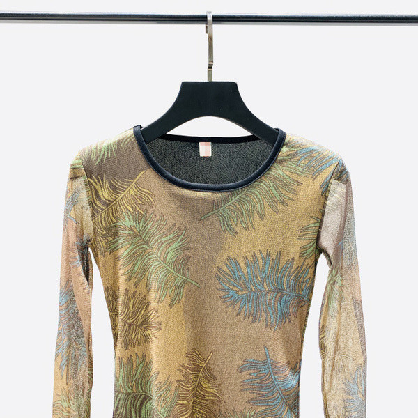 Őszi női blúz rátéttel, kerek nyakkivágással