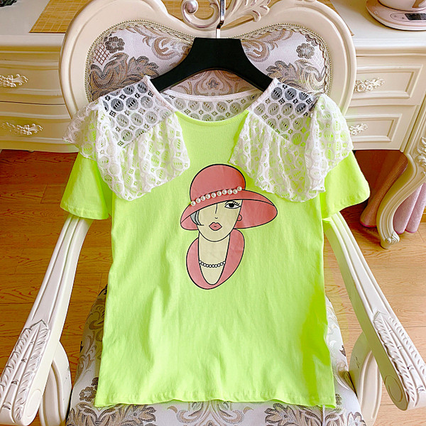 Νέο μοντέλο γυναικεία μοντέρνα μπλούζα  με πολύχρωμη εφαρμογή και δαντέλα