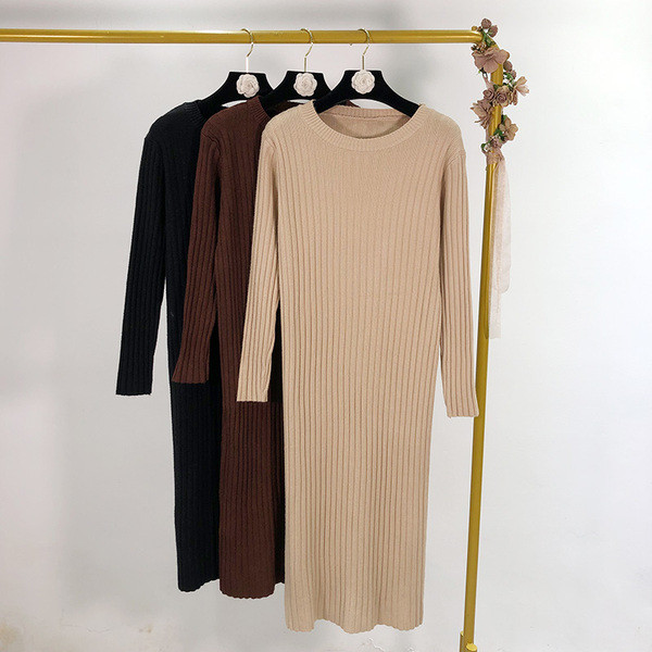 Hosszú vékony kötött ruha három színben