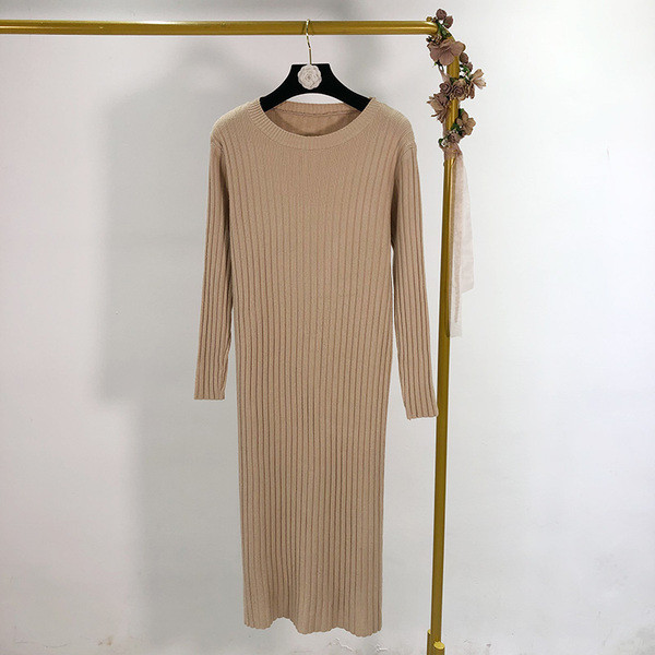 Hosszú vékony kötött ruha három színben