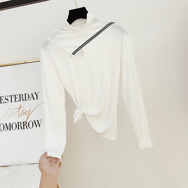 Καθημερινή γυναικεία μπλούζα με ψηλό γιακά σε διάφορα χρώματα