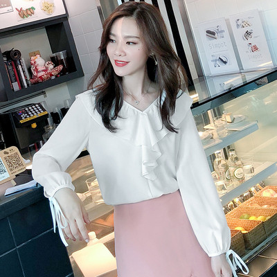 Bluză de damă modernă cu decolteu în V și șireturi