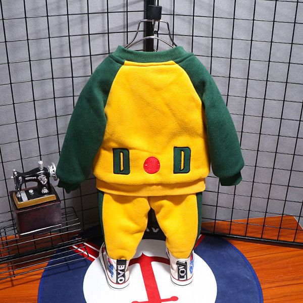 Kétrészes, puha bélésű, új modell gyerekszett + nadrág sárga színben