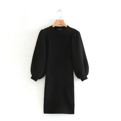 Kötött rövid ruha 3/4 széles ujjal