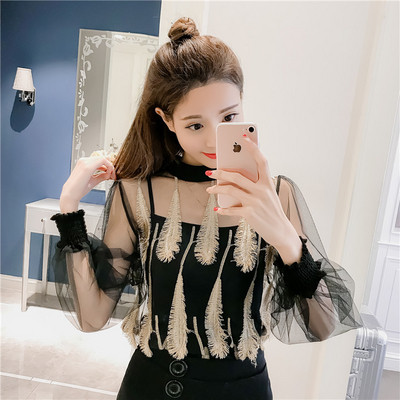 Cămașă modernă de damă în alb-negru