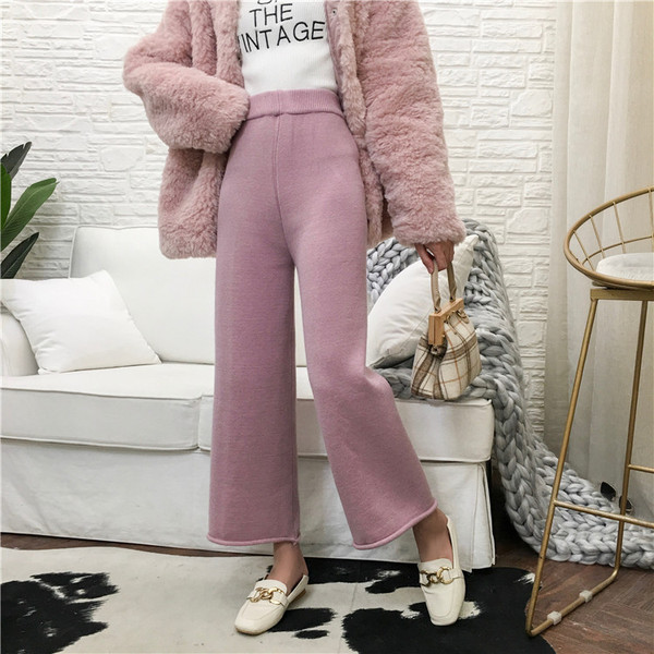 Дамски панталон широк модел от тънко плетиво в три цвята