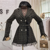 Palton elegant de dama cu curea si tul in doua culori