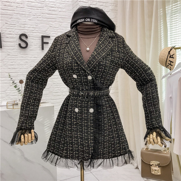 Palton elegant de dama cu curea si tul in doua culori