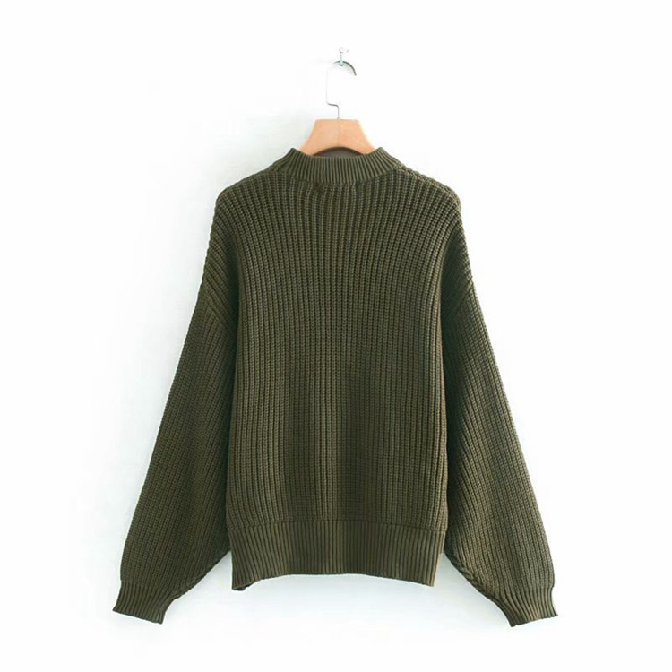 Φαρδύ γυναικείο πουλόβερ με ωοειδές ντεκολτέ σε πράσινο χρώμα