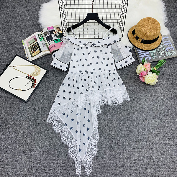 Női felső aszimmetrikus modell fehér és sárga színben