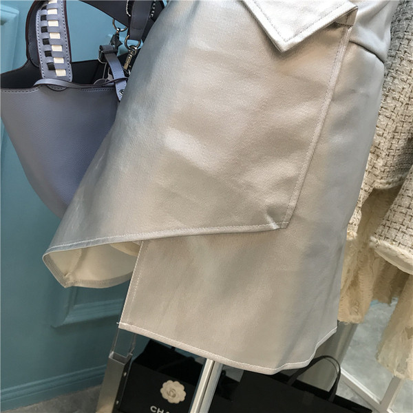 Μοντέρνα γυναικεία  έκο δερμάτινη φούστα σε μαύρο και ασημί χρώμα