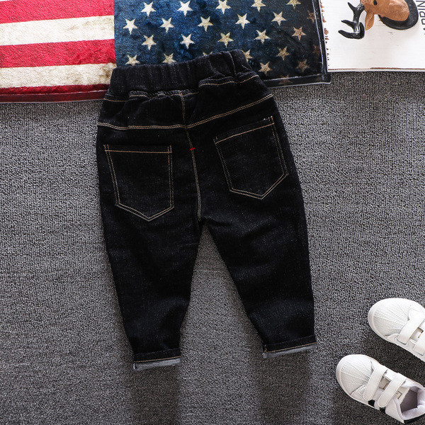 Blugi de copii actuali cu aplicatie pentru baieti in negru