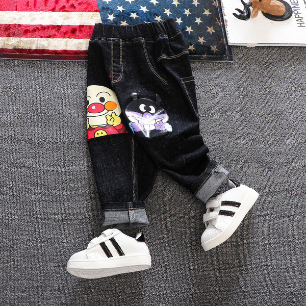 Μοντέρνα μαύρα τζιν για αγόρια - διαφορετικές εφαρμογές