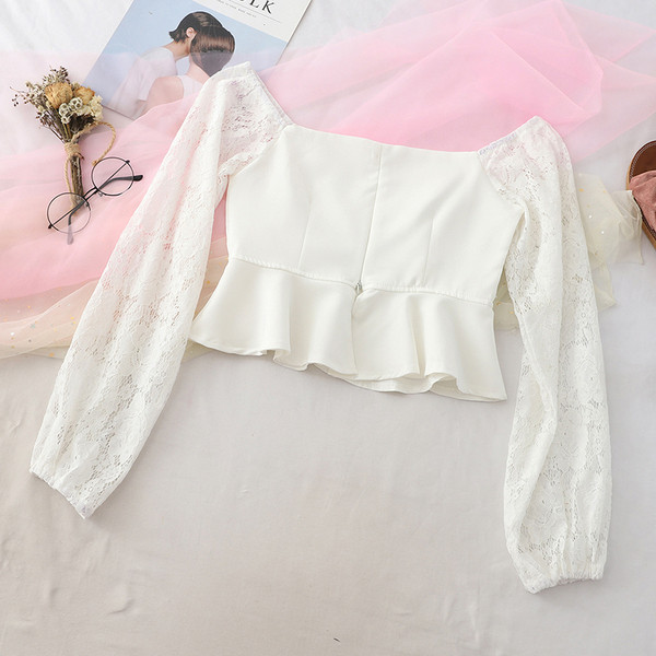 Bluză de damă modernă cu mâneci din dantelă în alb și negru