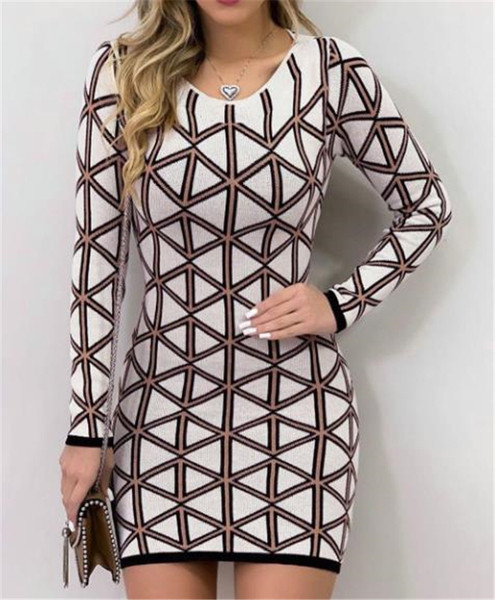 Rochie casual de dama cu decolteu oval si maneci lungi