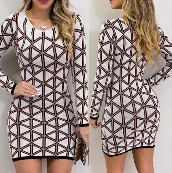 Rochie casual de dama cu decolteu oval si maneci lungi