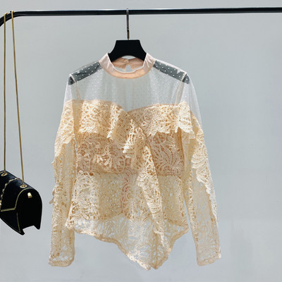 Κομψή γυναικεία μπλούζα από δαντέλα ασσύμετρο μοτίβο σε κίτρινο χρώμα