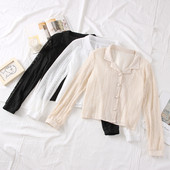 Cămașă modernă de damă cu decolteu spitz, nasturi și mâneci lungi în alb, negru și bej