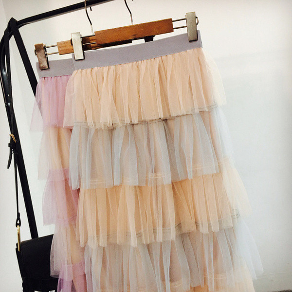 Női szoknya tülltel, magas gumírozott derékkal