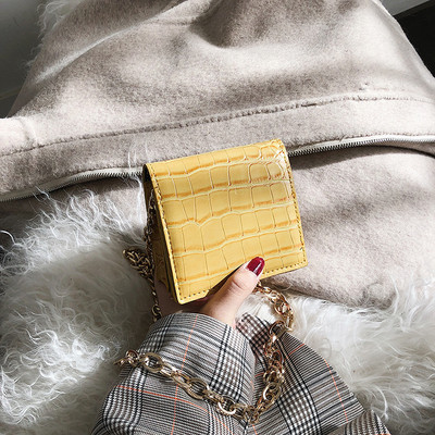 Κομψή γυναικεία έκο δερμάτινη τσάντα σε κίτρινο, μπλε, ροζ και μαύρο χρώμα