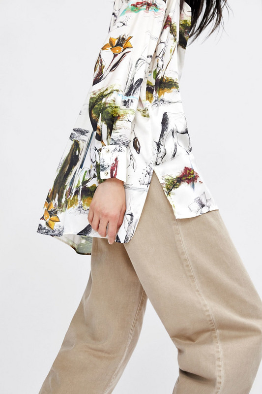 Cămașă lungă și largă în alb cu model cu model