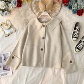 Дамско палто с копчета и джоб в три цвята