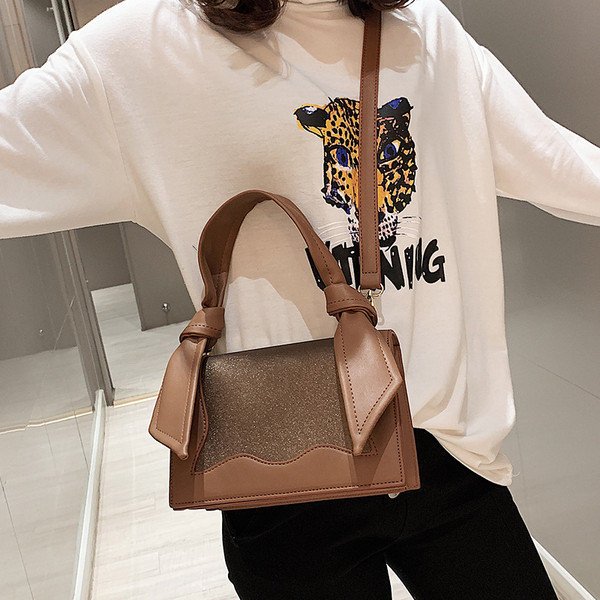 Geanta de dama eleganta cu manere scurte si lungi in rosu, negru, maro si roz