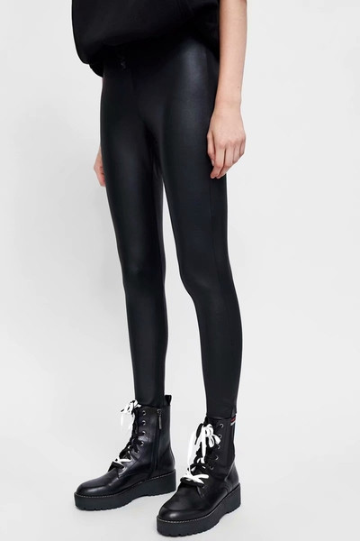 Μακρύ καθημερινό έκο δερμάτινη κολάν σε μαύρο χρώμα