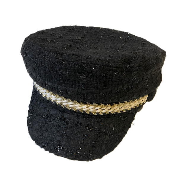 Κομψό γυναικείο καπέλο σε μαύρο και άσπρο χρώμα