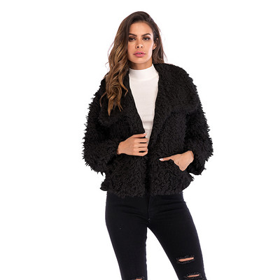 Модерно дамско пухено късо палто с джоб в розов,сив и черен цвят 