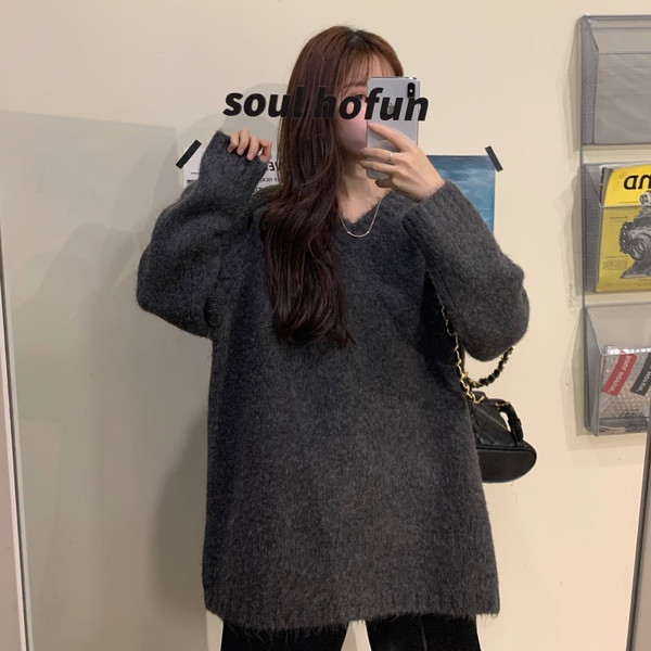 Bluza larga de dama in doua culori cu decolteu spitz