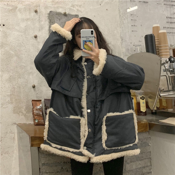 Model larg de guler de dama de actualitate cu captuseala moale