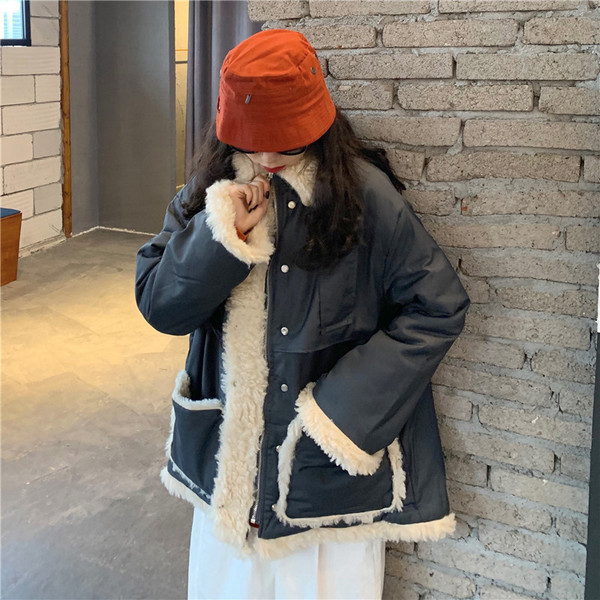 Model larg de guler de dama de actualitate cu captuseala moale