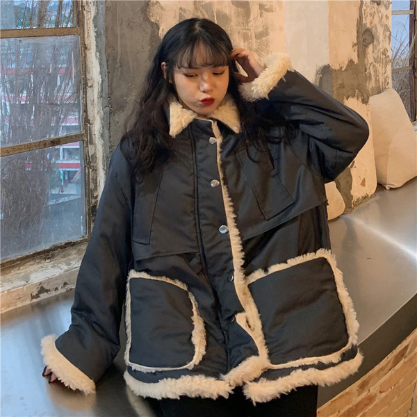 Model larg de guler de dama de actualitate cu captuseala moale