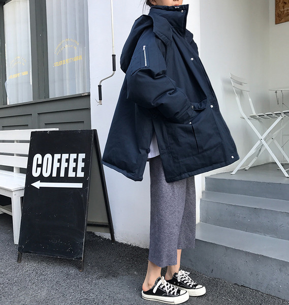 Női széles kabát két színben, hosszú modell kapucnival