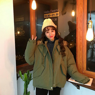 Női kabát pehely két színben zöld és bézs zsebekkel