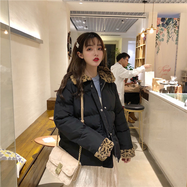 Geaca de dama moderna in trei culori cu model animal si buzunare