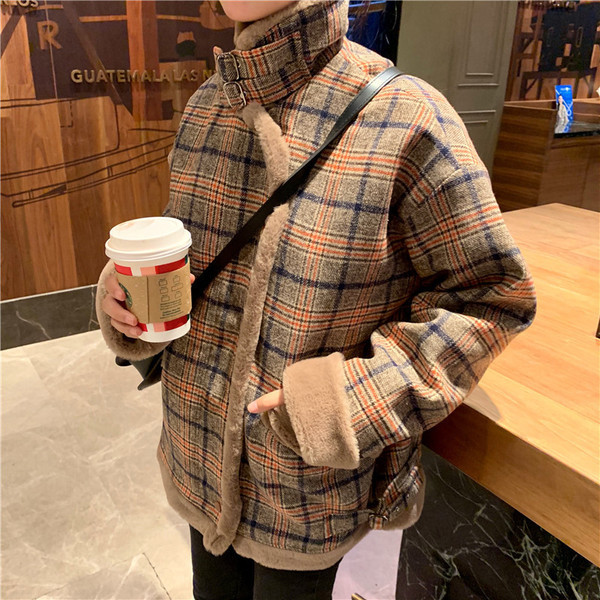 Modern női kockás kabát puha béléssel