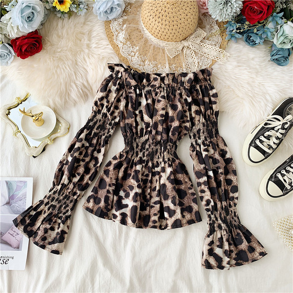Modern női blúz ejtett ujjú, leopárdmintás több színben