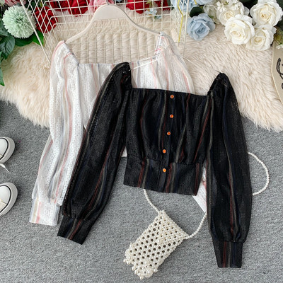 Női alkalmi ing gombokkal és hosszú ujjú, négyzet alakú nyakkivágással