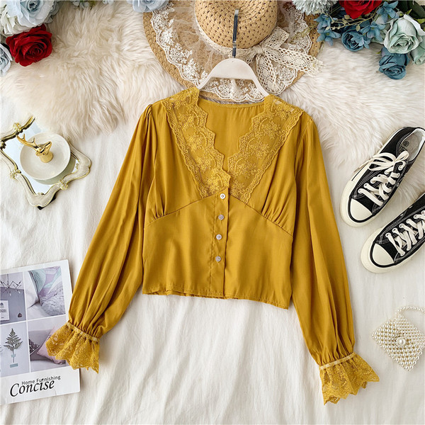 Bluza de dama eleganta cu decolteu in V si dantela in mai multe culori