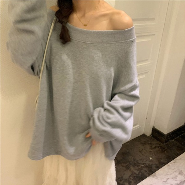 Szürke, piros és rózsaszín széles női blúz ejtett váll