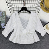 Modern női blúz mély spitz nyakkivágással