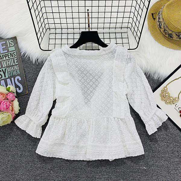 Modern női blúz mély spitz nyakkivágással